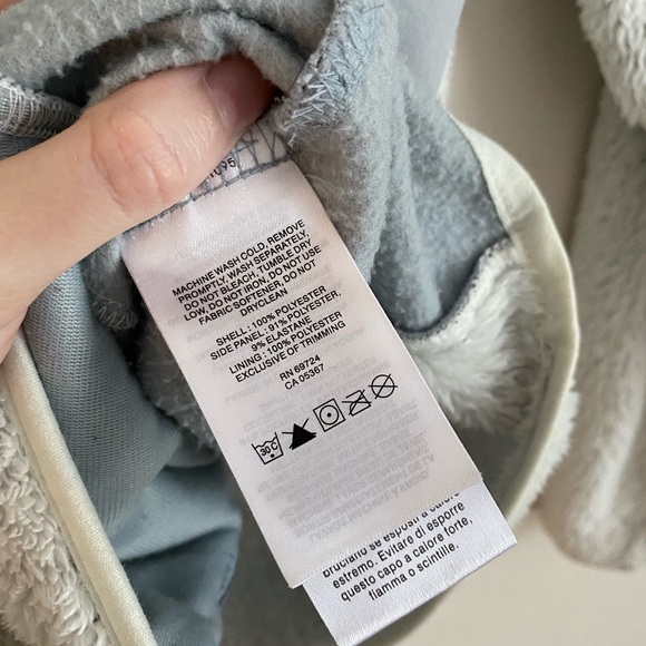 🔥LAST CHANCE Columbia white fluffy jacket - Picture 4 of 6